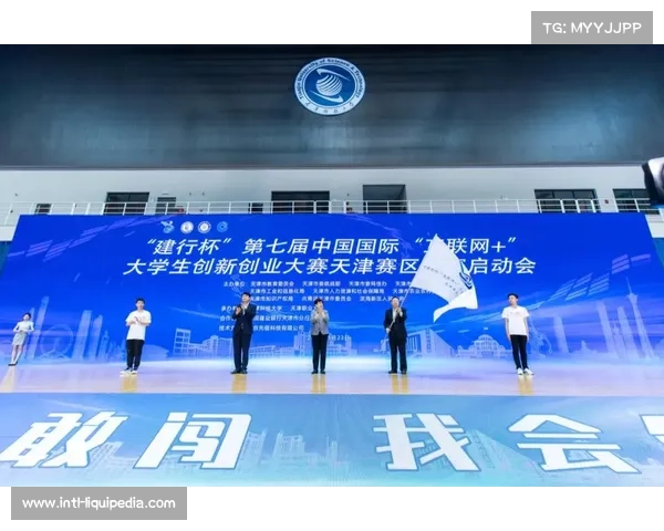 邵年致力于裁判队伍建设，翻译WBSC竞赛规则